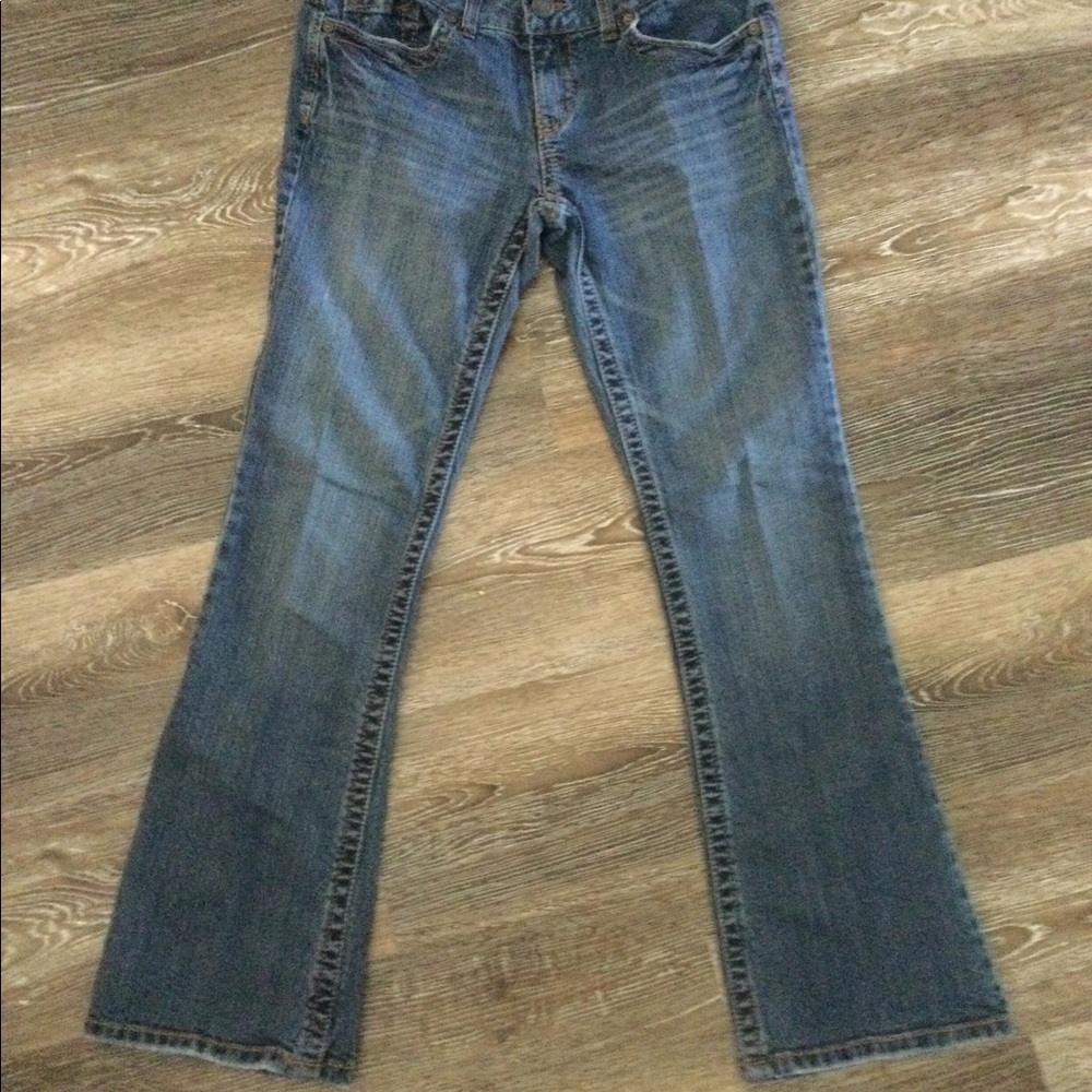 Aeropostale Hailey skinny flare, Curvy fit  5/6 Short